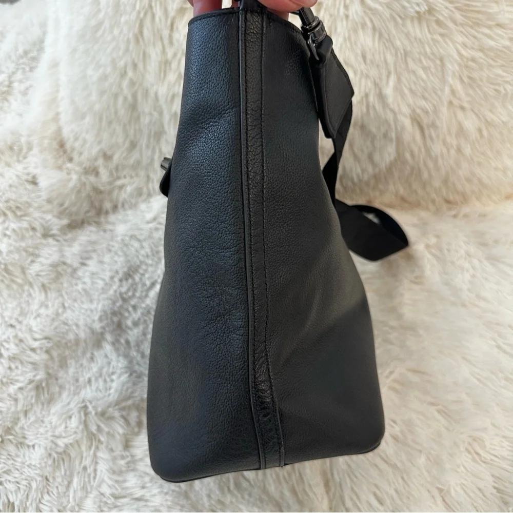 Rebecca Minkoff Regan Black Pebbled Leather Bucket Crossbody Shoulder Bag